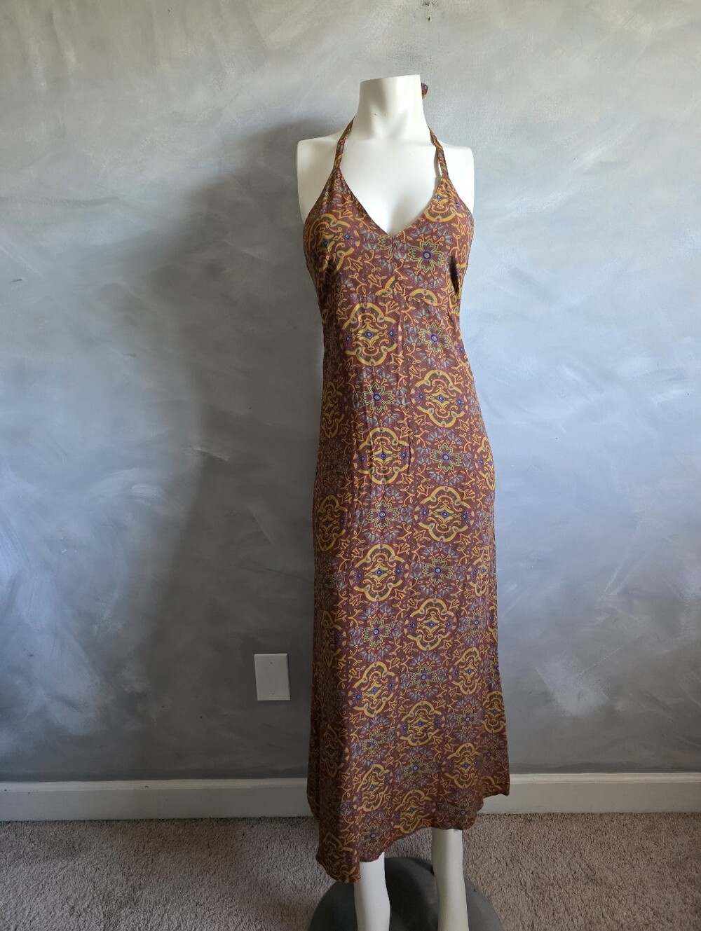 Vtg 90s Gap Halter Maxi Dress Sz 4 vibrant rust-orange and gold Medallion Print